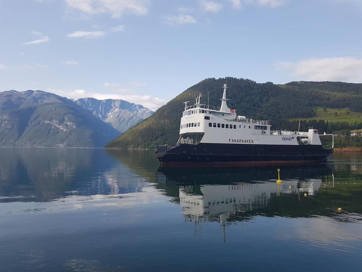 Over The Fjord Apartment *